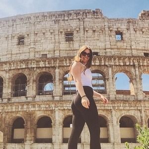 Meet your Posher, Jenny